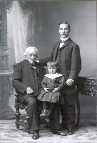 Martin, Fritz (als Kind) und Karl Miehle